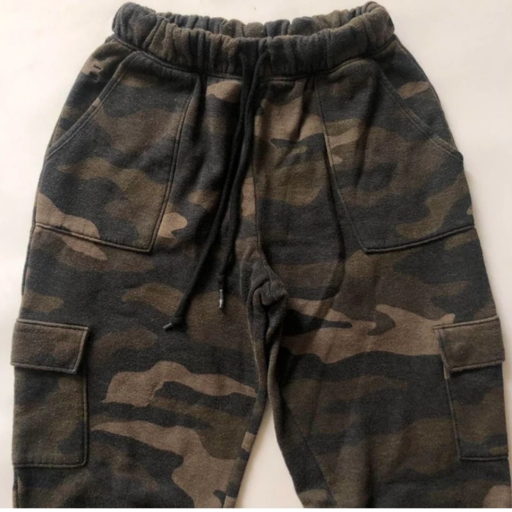 VICTORIA SECRET PINK CARGO SWEAT PANT